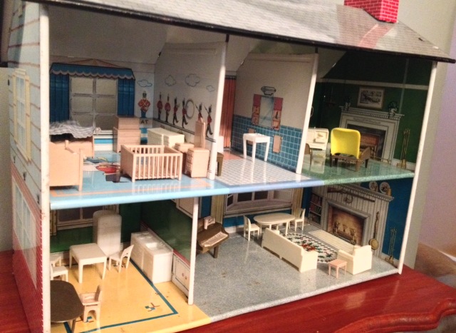 Marx Tin Metal Vintage 1950’s Dollhouse with Lots Of Furniture RARE HTF ...